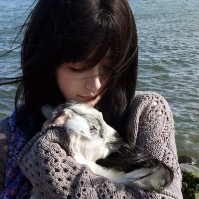 超模之女晒豪宅名表，学校展开调查，短时间内引热议